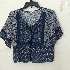 American Eagle Floral Paisley‎ Lace - Up Flutter Sleeve Boho Cropped Top …